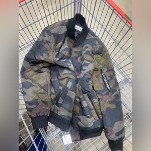 Calvin Klein Men's Quilted Bomber Jacket large new with tags (camouflage)